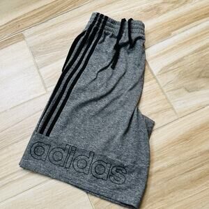 Adidas Gray Shorts Youth Drawstring with Pockets Althletic Size xLarge (18/20)